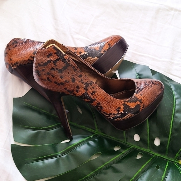 Lulu Townsend Corpcore Office Siren heels - Picture 11 of 14